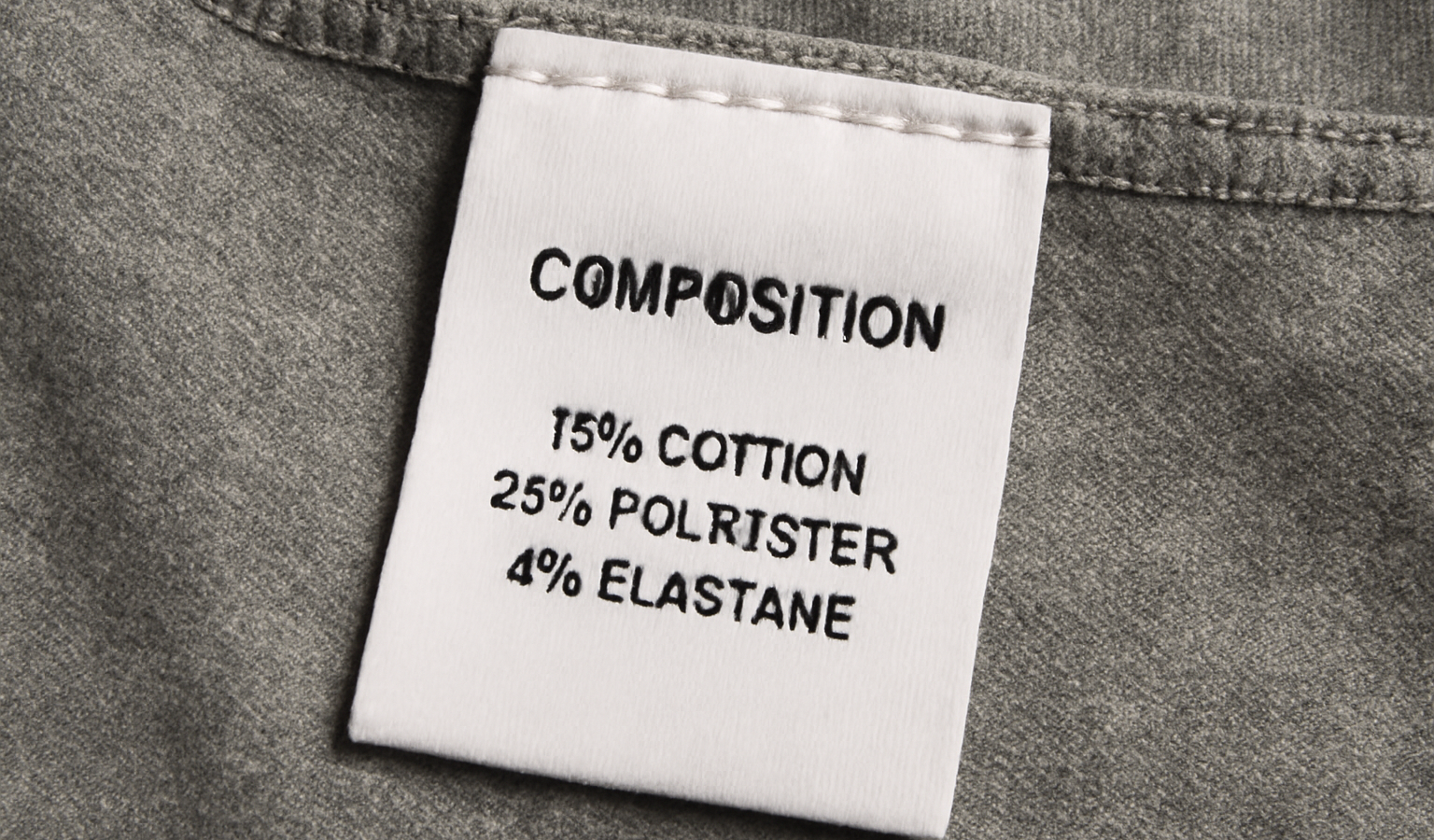 étiquette de composition textile sur vêtement
